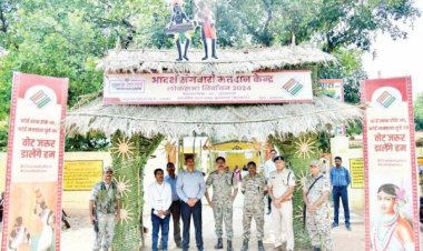 मतदान केंद्रों का कमिश्नर-आईजी ने किया निरीक्षण