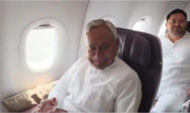 नीतीश और तेजस्वी एक ही फ्लाइट से हुए दिल्ली रवाना, हलचल तेज