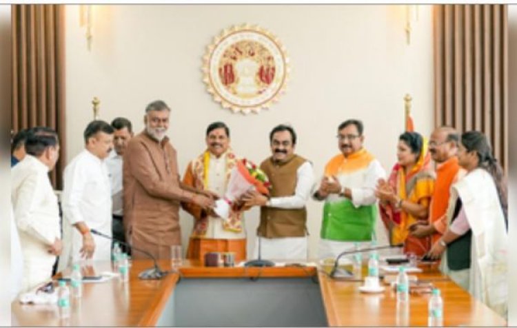 मध्य प्रदेश की 29 में से 23 सीट पर भाजपा की एक लाख से ज्यादा की बढ़त