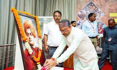 मुख्यमंत्री श्री विष्णु देव साय ने स्वामी विवेकानंद जी की पुण्यतिथि पर उन्हें नमन किया
