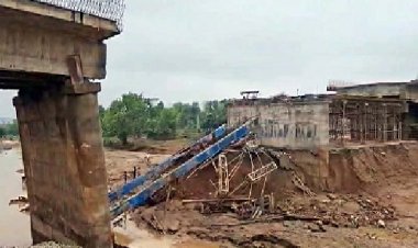 पुलों का ढहना शासन-तंत्र की भ्रष्टता का प्रमाण