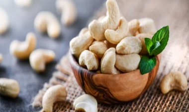 क्या ज्यादा काजू खाने से बढ़ने लगता है बैड कोलेस्ट्रॉल?