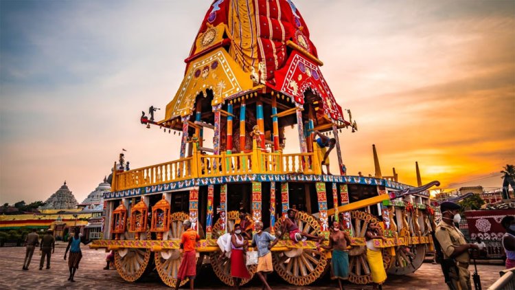 पुरी के साथ ही गुजरात के अहमदाबाद में आज भगवान जगन्नाथ की वार्षिक रथ यात्रा शुरू