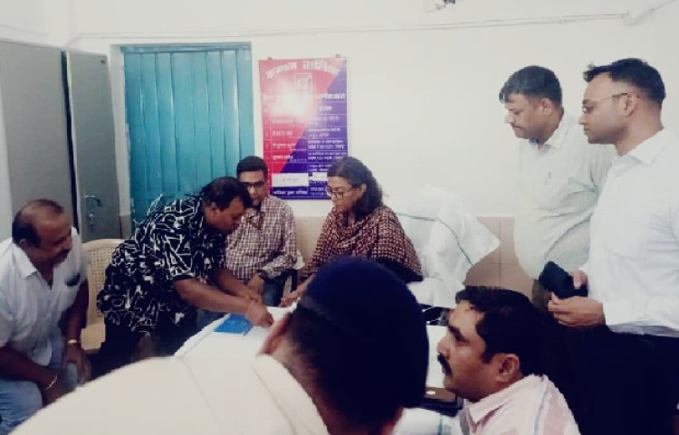 बिलासपुर रेलवे मंडल के मुख्य महाप्रबंधक नेनु जी का आगमन दल्ली राजहरा स्टेशन में हुआ