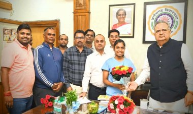 विश्व चैपियनशिप खिलाड़ी वसुंधरा विधानसभा अध्यक्ष से मिली