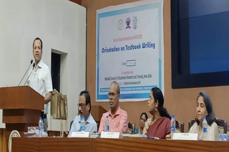 नई शिक्षा नीति के अनुरूप स्कूली पाठ्यक्रम में किया जा रहा है बदलाव