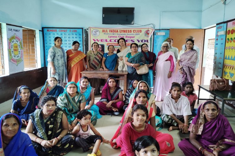 आज लेनिस क्लब रायपुर ग्राम चोरहा (कुम्हारी) में महिलाओं के स्वास्थ सम्बन्धी जागरूकता हेतु शिविर