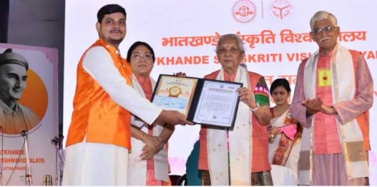 भारत में पुरुष नर्तकों को क्या-क्या नहीं सुनना पड़ता