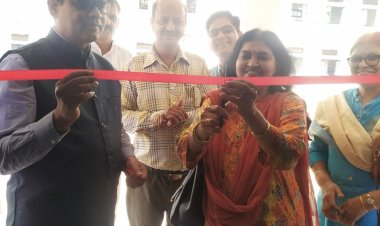 पीएमश्री केंद्रीय विद्यालय क्रमांक-1 भोपाल में 'स्वच्छता पर चित्रकला' प्रतियोगिता:विद्यार्थियों ने स्वच्छता से संबंधित नारे लिखे और पोस्टर बनाए