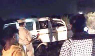 महाराष्‍ट्र: नंदुरबार में तेज रफ्तार कार ने तीन बाइक सवारों को टक्कर मारी, पांच लोगों की मौत