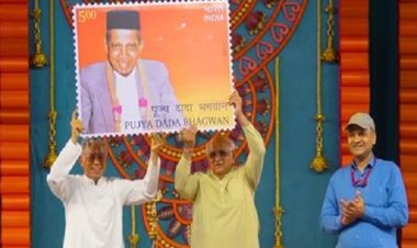 पूज्य दादा भगवान पर डाक विभाग ने स्मारक डाक टिकट जारी किया