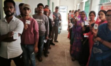 झारखंड में पहले चरण की 43 सीटों पर 11 बजे तक 29.31 मतदान, रांची शहर में सबसे धीमी वोटिंग