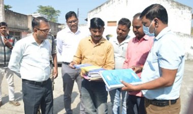 कलेक्टर की उपस्थिति में सहकारी समिति पोड़ी में धान खरीदी का हुआ शुभारंभ