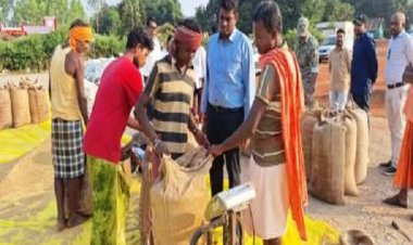खरीफ विपणन वर्ष के लिए धान खरीदी प्रारंभ, कलेक्टर ने तीन धान खरीदी केंद्र का किया निरीक्षण