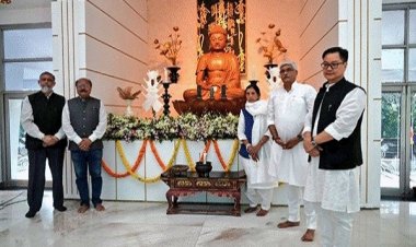 केन्द्रीय मंत्री शेखावत और रिजिजू ने ड्रैगन पैलेस मंदिर समारोह में शामिल हुए