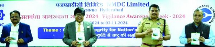 शुभ मुहूर्त में शुरू हुई मंडी में खरीदी:किसानों का तिलक लगाकर किया स्वागत, पूजे तौल कांटे; पढ़िए कौन-सी उपज-क्या भाव बिकी