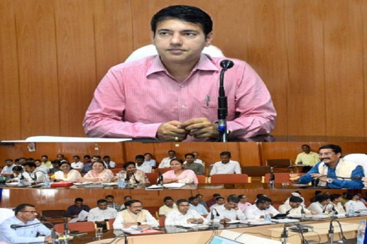 धान खरीदी : कलेक्टर ने सभी आवश्यक तैयारी सुनिश्चित करने के दिए निर्देश