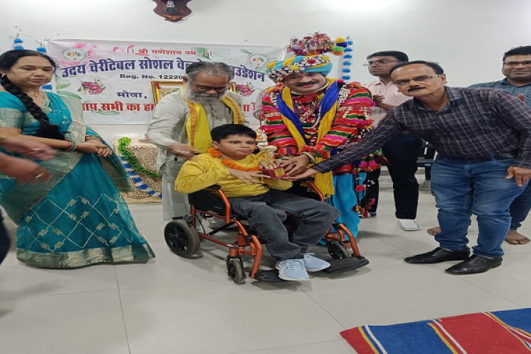 उदय चैरिटेबल वेलफेयर फाउंडेशन ने किया लोक कलाकारों का सम्मान