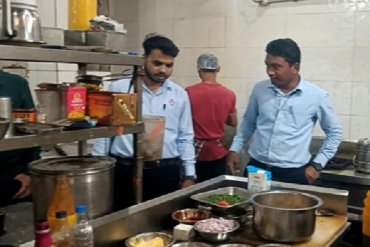 अनुविभागीय दण्डाधिकारी ने मेसर्स अल लजीज बिरयानी का किया गया औचक निरीक्षण