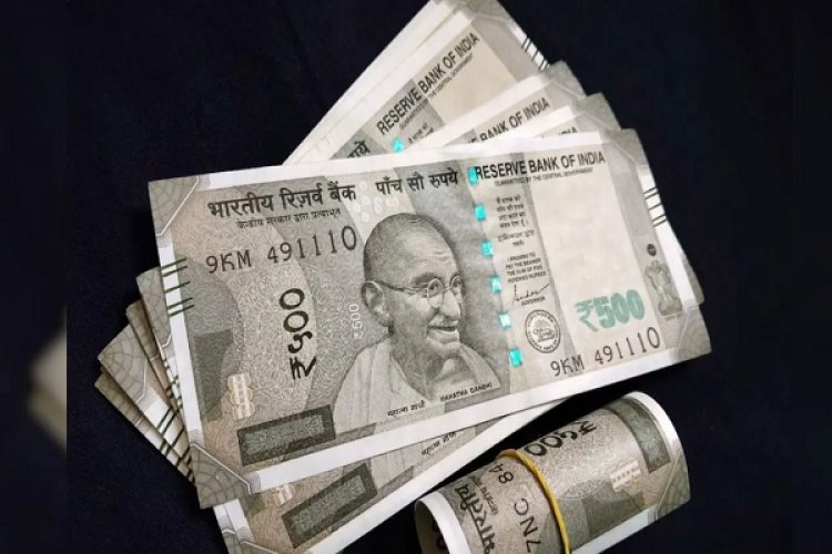 ईमानदारी हो तो ऐसी…पैसे मिले पर, लूटा नहीं बल्कि वापस कर दिया