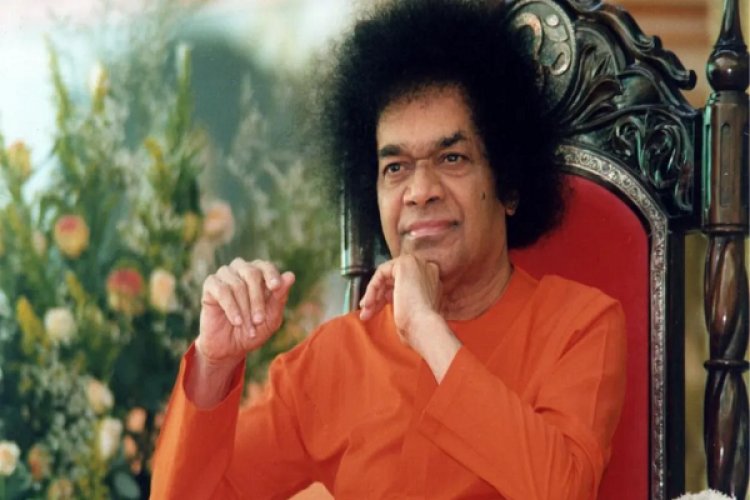 आज के ही दिन जन्मे थे सांई बाबा के अवतार सत्य सांई, पिता की डांट पर कर दिया ऐलान