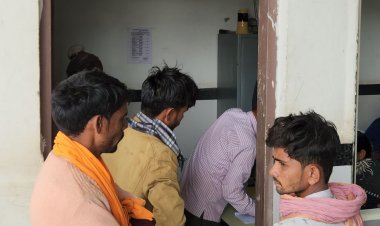 छतरपुर में ट्रैक्टर चालक ने तीन को कुचला:एक की मौत, 2 साल की बच्ची समेत दो घायल, ट्रैक्टर ड्राइवर फरार