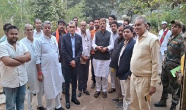 राजनीतिक दलों के प्रतिनिधियों ने लिया वेयर हाउस की सुरक्षा व्यवस्था का जायजा