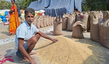 उपार्जन केंद्र में हुई धान की तौल, गोटीलाल को मिला मेहनत का पूरा मोल