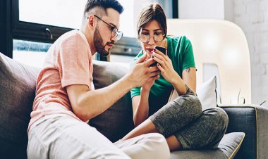 इलेक्ट्रॉनिक डिवाइसेज के ज्यादा इस्तेमाल से घट सकती है फर्टिलिटी : डॉ चंचल शर्मा