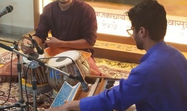 वैशाली नगर तिराहा इंदौर स्थित दत्त मंदिर में महोत्सव:शाम की आरती के बाद अभंग एवं भक्ति गीतों का शानदार प्रस्तुति