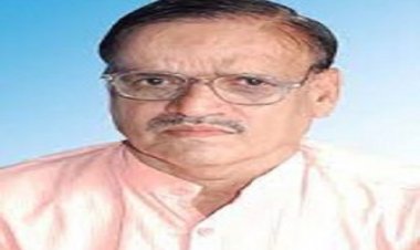 किताबों से फूटती हिंसा