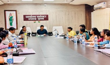 आँगनबाड़ी केंद्रों में मूलभूत सुविधाएं उपलब्ध कराना सुनिश्चित करें: कलेक्टर