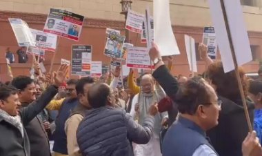 कांग्रेस ने वीडियो जारी कर कहा: भाजपा सदस्यों ने खरगे और महिला सांसदों के साथ धक्का-मुक्की की