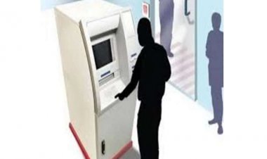 ATM से छेड़छाड़ कर रुपए चोरी करने वाली हरियाणा की गैंग को युवती और गार्ड ने रंगे हाथों पकड़ा