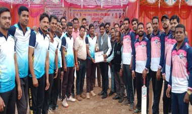 ग्रामोद्योग विभाग ने मंत्रालय सुरक्षा को हराकर किया बड़ा उलटफेर