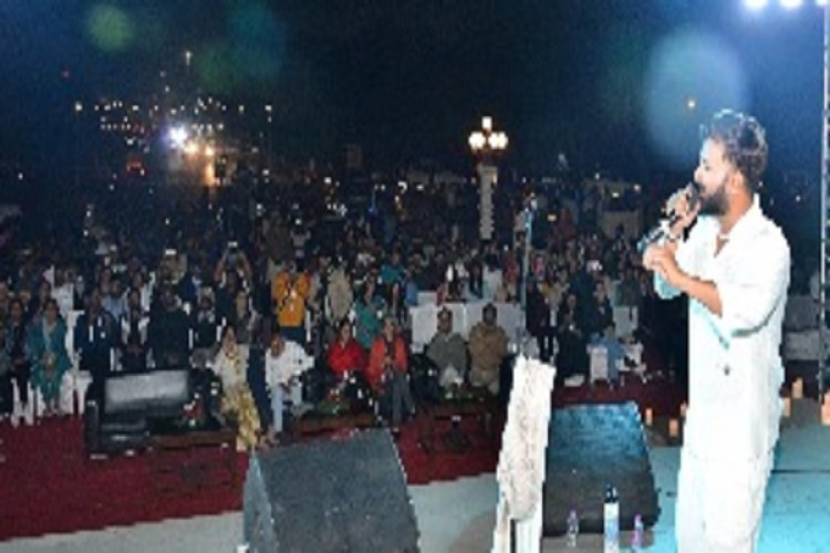 कल्चरल डायरीज: अल्बर्ट हॉल पर बिखरा लोक संगीत और फ्यूज़न का जादू