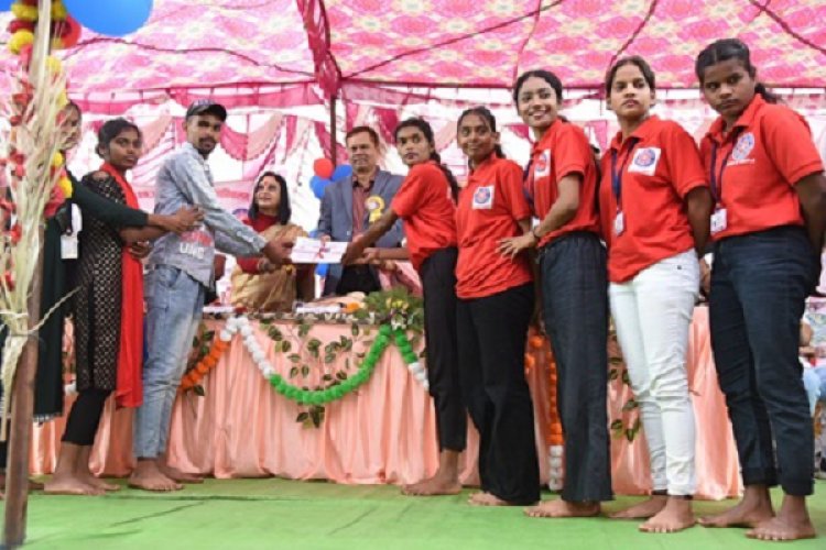 राष्ट्रीय सेवा योजना के सात दिवसीय शिविर का हुआ समापन