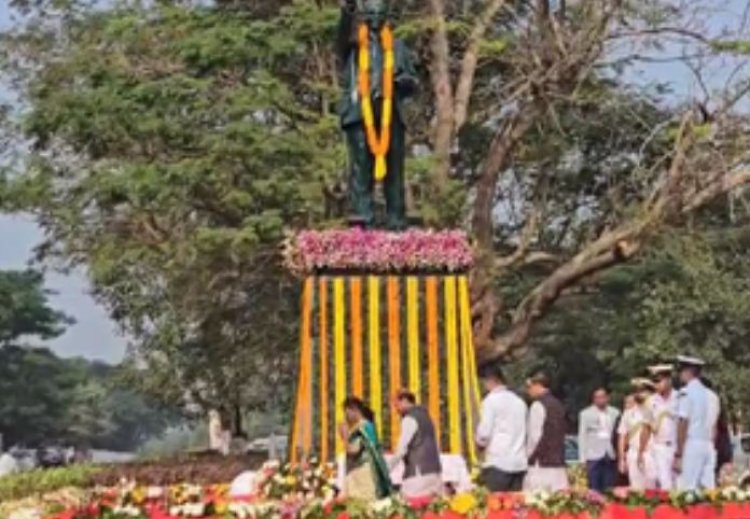 राष्ट्रपति द्रौपदी मुर्मू सहित कई राजनीतिक हस्तियों ने बाबा साहेब अंबेडकर को दी श्रद्धांजलि