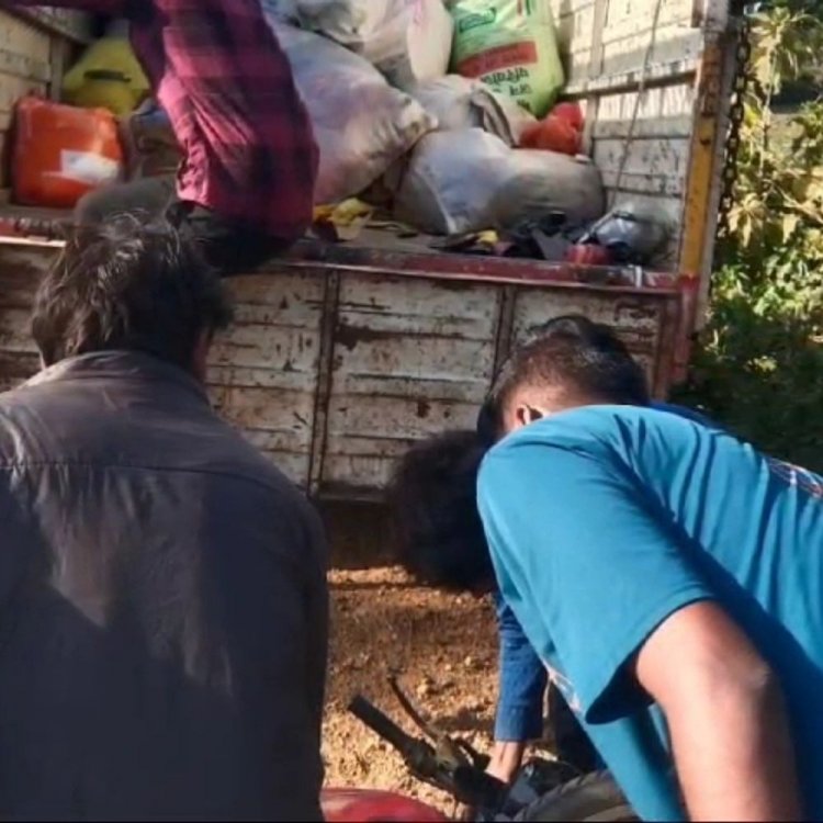 मऊगंज में पिकअप वाहन ने बाइक को मारी टक्कर:हादसे में दो चचेरे भाइयों की मौत, लौर थाना क्षेत्र के तमरी मोड़ की घटना