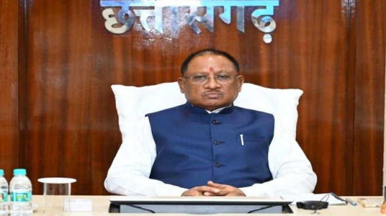 मुख्यमंत्री विष्णुदेव साय बलौदा बाजार जिले को दी विभिन्न विकास कार्यों की सौगात, मुख्यमंत्री ने जिले में 192 करोड़ 8 लाख 69 हजार रूपए के 242 विकास कार्यों का किया लोकार्पण एवं भूमिपूजन, कुल 41 करोड़ 93 लाख 50 हजार रूपए के 122 विकास कार्यों का भूमिपूजन एवं 150 करोड़ 15 लाख 19 हजार रूपए के 120 विकास कार्यों का लोकार्पण शामिल, प्रधानमंत्री आवास योजना के तहत 531 आवासों की स्वीकृति एवं 10 हितग्राहियों को सौंपे चाबी, पीएम जनमन आदर्श पंचायत के तहत 2 गांवों किया सम्मान