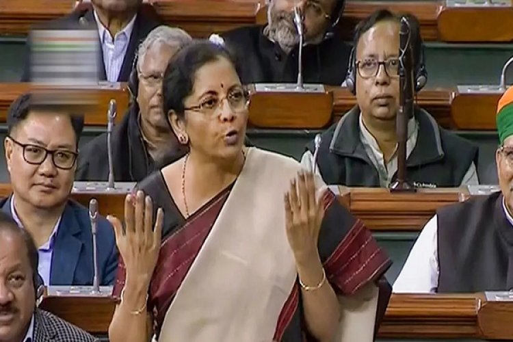 'मजरूह सुल्तानपुरी को भूल गए क्या...', संसद में कांग्रेस पर जमकर बरसीं सीतारमण; याद दिलाया 'किस्सा कुर्सी का'