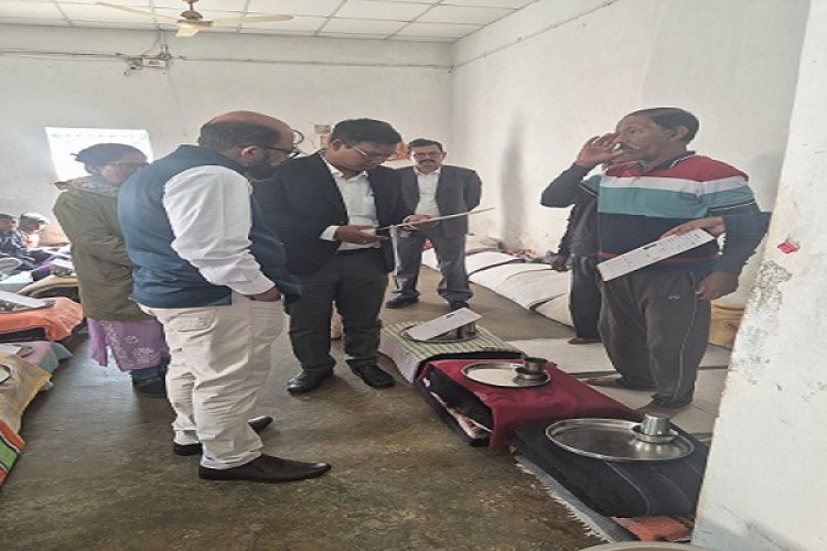 प्रधान जिला एवं सत्र न्यायाधीश ने किया जिला जेल बैकुंठपुर का निरीक्षण