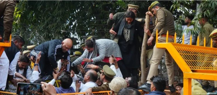 भारत: लोकतंत्र में प्रदर्शनकारियों को रोकने के तरीके पर सवाल