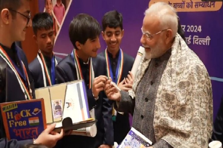 प्रधानमंत्री मोदी ने राष्ट्रीय बाल पुरस्कार विजेताओं से बातचीत की