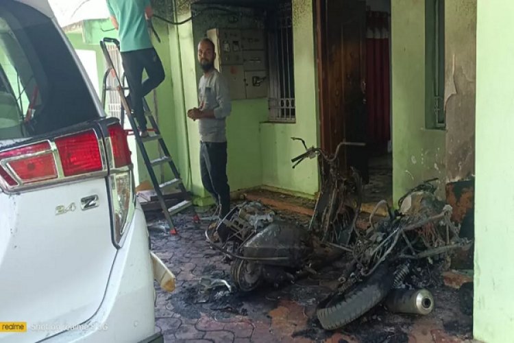 ओडिशा के कंधमाल में बवाल, MLA की गाड़ी में उपद्रवियों ने लगा दी आग, बगल में ही ठहरे थे HC के जज