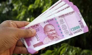 जिस घर में अनीति से धन कमाया जाता है, उस परिवार में कभी एकता नहीं रहती