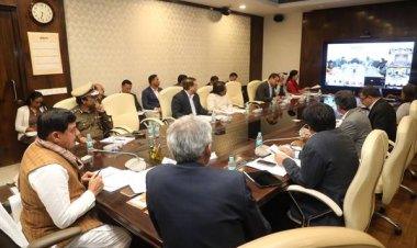 3 अधिकारी-कर्मचारी निलंबित, एक की सेवा समाप्त, 2 की रूकी वेतन वृद्धि