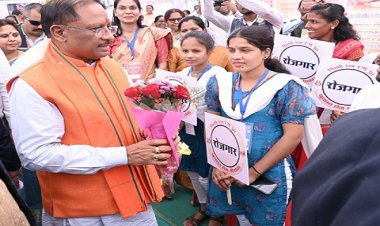 अनुकंपा एवं आंगनबाड़ी नियुक्ति पाने वालों ने कहा थैंक्यू सीएम सर...