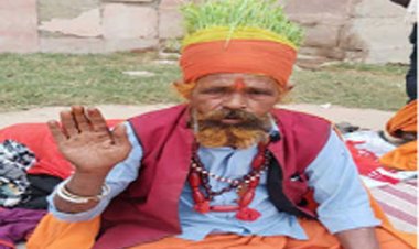 जैविक खेती का संदेश देने के लिये सिर पर उगाया जौ