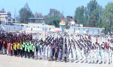 गणतंत्र दिवस के अंतिम पूर्वाभ्यास में जवानों ने दी राष्ट्रध्वज को सलामी